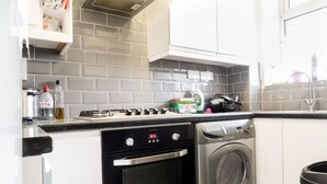 Unclassified image, 3 of 11, button - Ponsonby House - Deluxe Double Room (London)