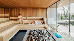 Sauna, Whirlpool, Dampfbad, Massageanwendungen