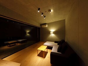 Living room - Minamiaso Kugino Onsen Ryokan Konomama (Minamiaso)