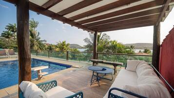 Huis | Zwembad | Een buitenzwembad