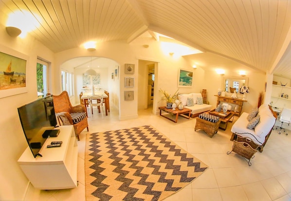 Villa | Lobby