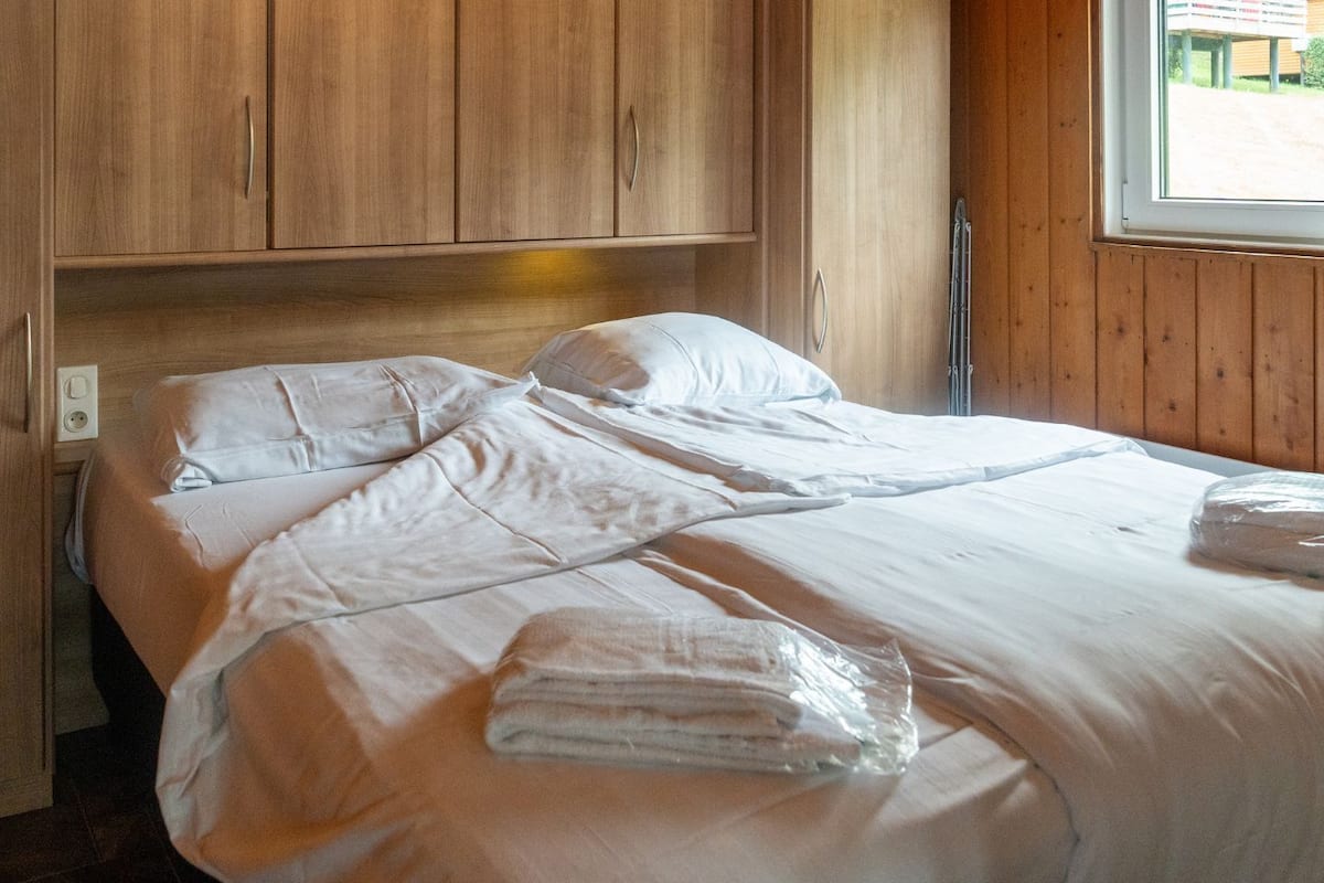 1 bedroom, laptop workspace, blackout curtains, free WiFi