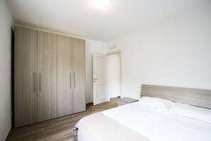 2 Schlafzimmer, Bügeleisen/Bügelbrett, Reisekinderbett, kostenloses WLAN