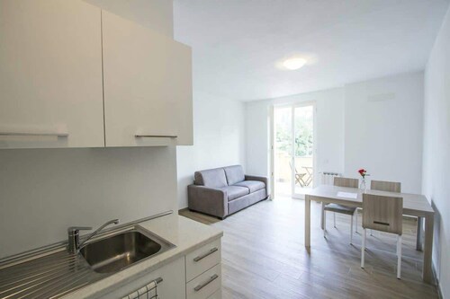 Neue Wohnung und Terrasse - Neubau