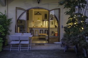 Outdoor dining - The Baron - Evian les Bains (Évian-les-Bains)