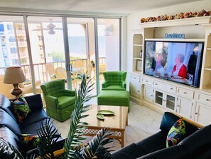 Smart TV - Fort Myers Beach Beachfront 1B/1B Condo Steps from the Gulf! (Fort Myers Beach)