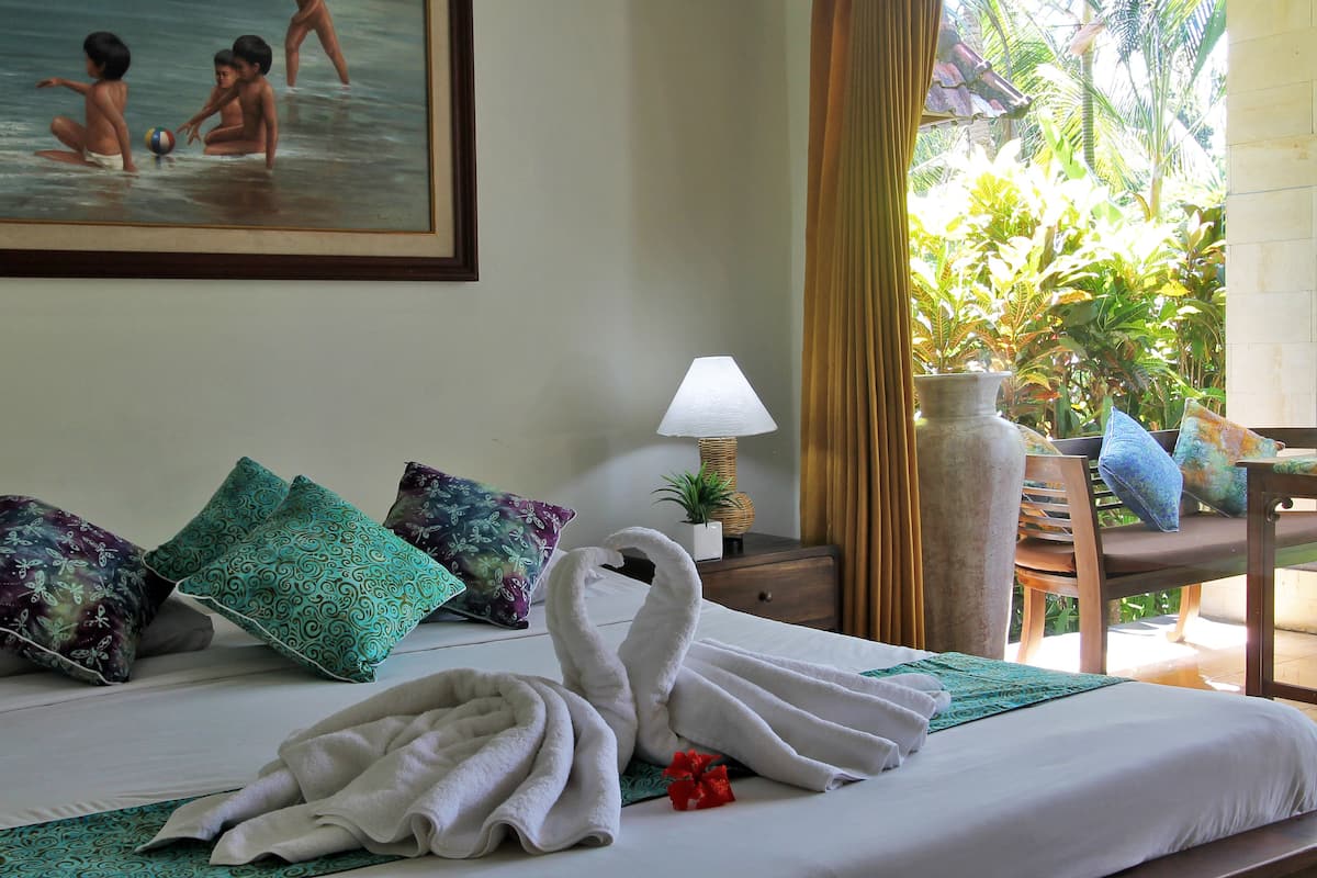 Deluxe Room, 1 Katil Ratu (Queen), Terrace, Valley View | Meja, katil lipat simpan/tambahan