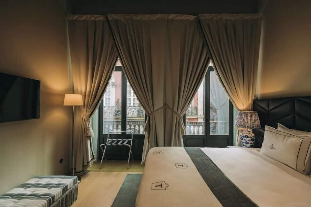 Premium bedding, minibar, in-room safe, individually decorated