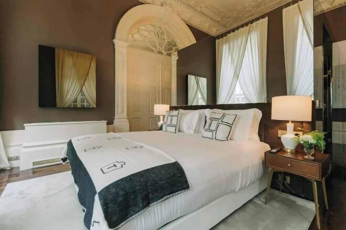 1 Schlafzimmer, hochwertige Bettwaren, Minibar, Zimmersafe