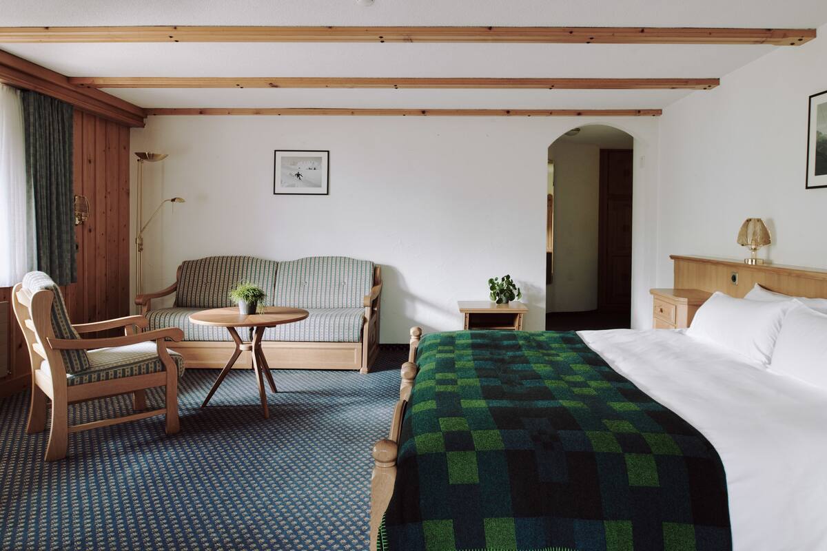 Quarto casal premium | Cofres nos quartos, escrivaninha, Wi-Fi de cortesia, roupa de cama