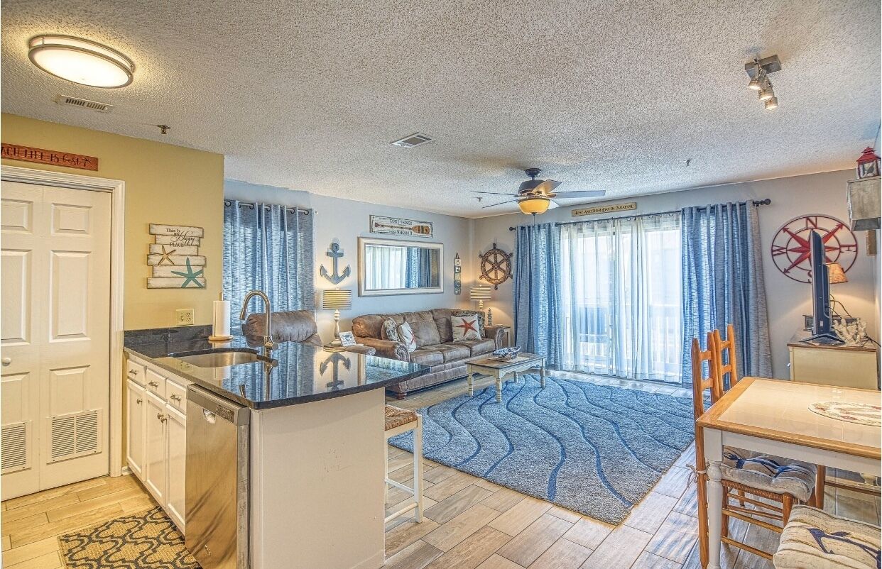 Ocean view END UNIT STUNNING 2 bedroom condo across street from beach 