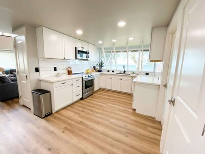 Magic North Shore Beach House 30 day rental PCC BYU