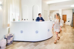 Reception - Hotel Tritone (Laigueglia)