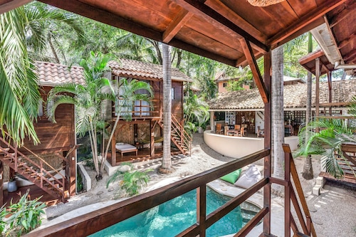 The Beach Bungalows Tamarindo B&B