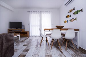 Premium Apartment | In-room dining