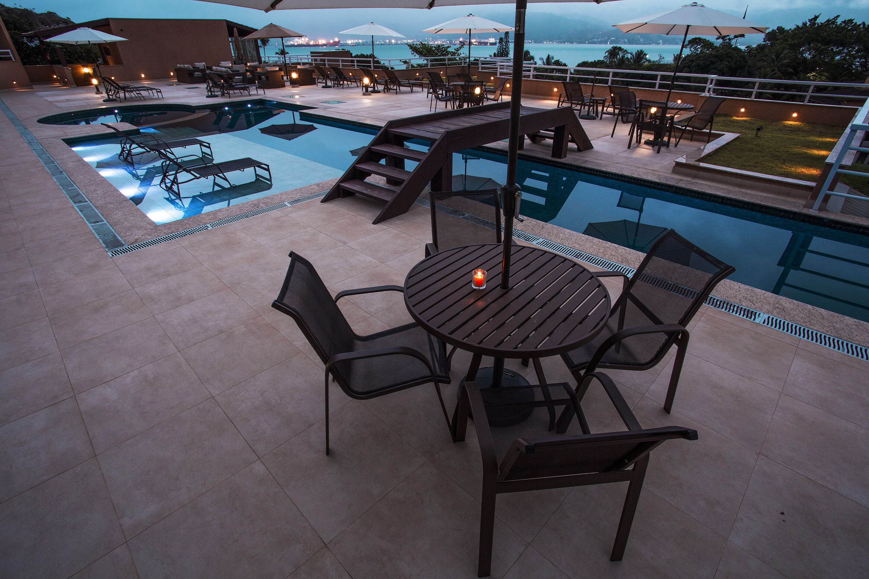 Udendørs pool