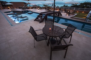 Piscina externa