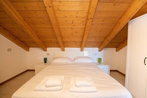 Apartment, 2 Bedrooms (App. 12)