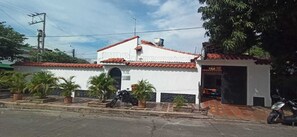 Fachada del alojamiento