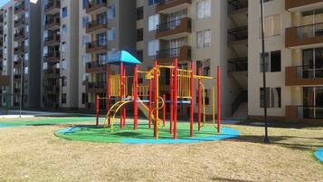 Children’s play area – outdoor
