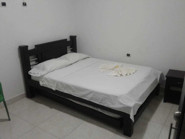Free WiFi, bed sheets