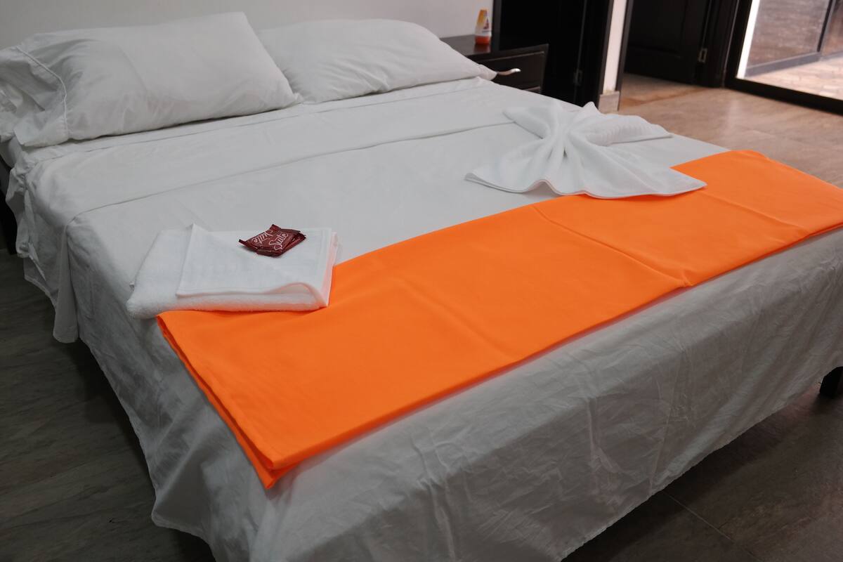 Free WiFi, bed sheets