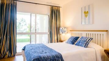 2 bedrooms, iron/ironing board, travel crib, WiFi