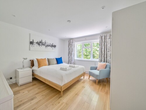★ Luxury Oxford Apartment ★ Sleeps 4, Free Parking - Pass the Keys