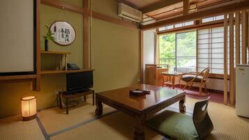 Wakakusa no Ma, Japanese Style Room, Public Bath, Shared Toilet (Smoking) | In-room safe, free WiFi, bed sheets