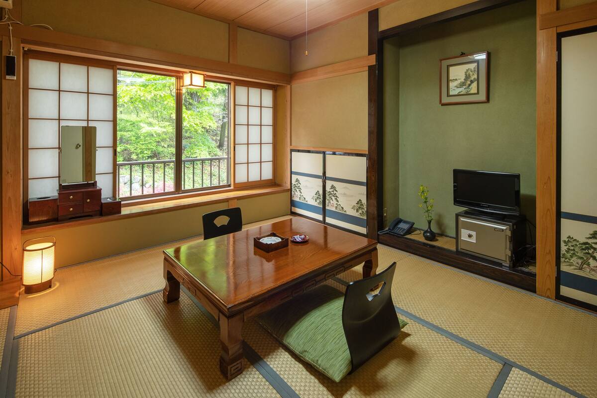 Warabi or Tsukushi no Ma, Japanese Style Room, Public Bath, Shared Toilet (Smoking) | In-room safe, free WiFi, bed sheets