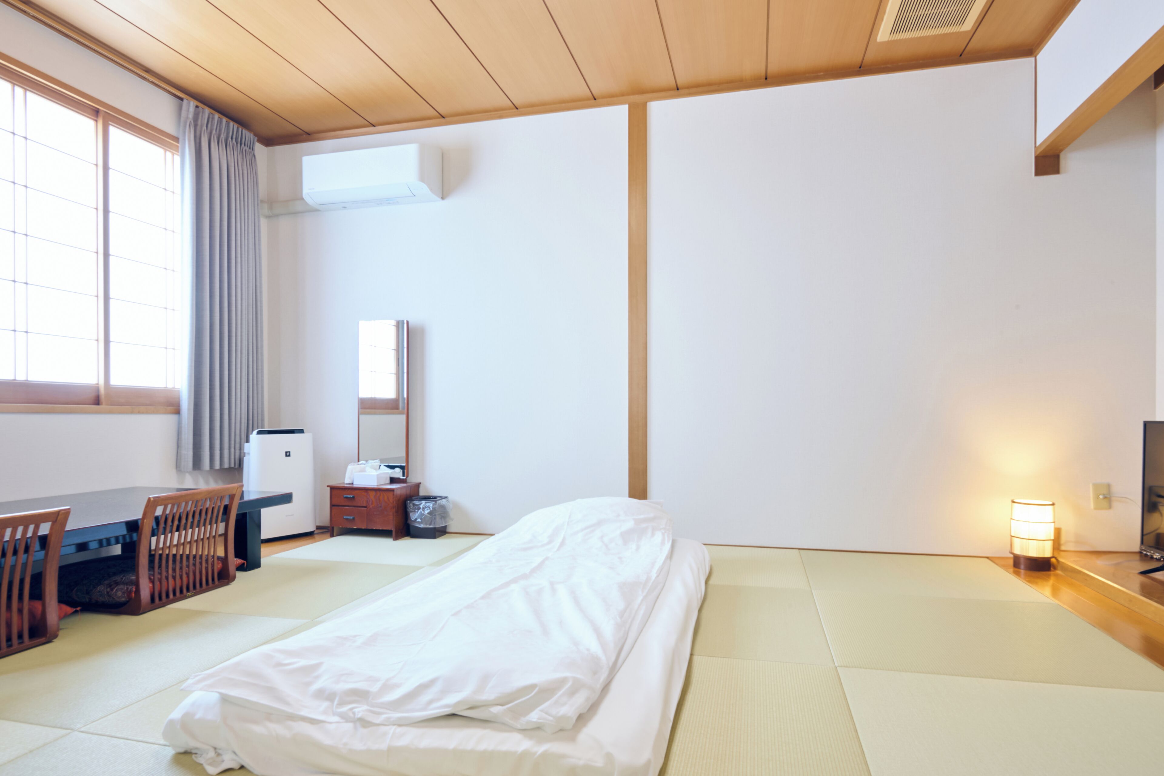 japanese-style room | down duvets, free wifi, bed sheets