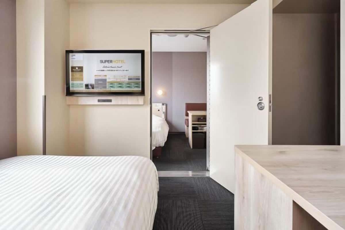 Desk, iron/ironing board, free WiFi, bed sheets