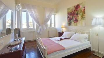 3 bedrooms, free WiFi, bed sheets