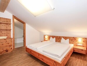 4 bedrooms, WiFi - Apartment Gerda by Interhome (Kaltenbach)