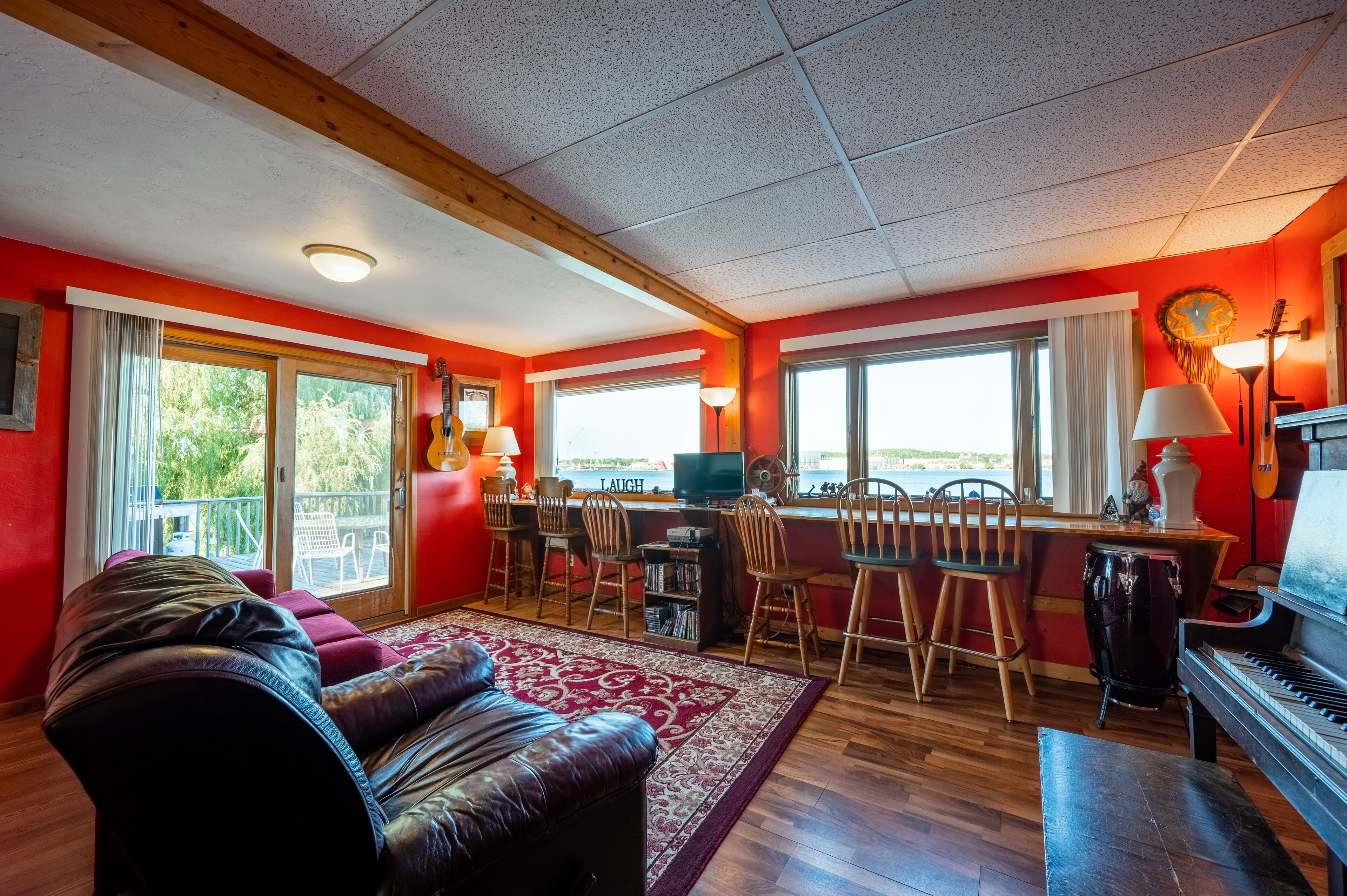 Smart TV, video games, DVD player, books