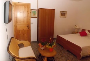 Doppel- oder Zweibettzimmer