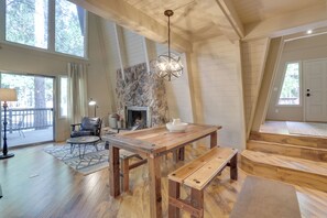 Interior - Near Skiing & Hiking: Carnelian Bay Cabin (Carnelian Bay)