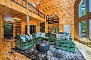 TV, peis og bordtennis