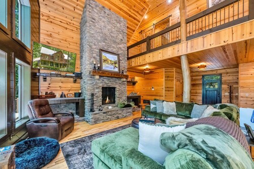 5 Acres to Roam | Stocked Game Room + Wet Bar  | Our Place to Paws