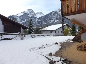 Property grounds - Laerchehus Ost by Interhome (Kandersteg)