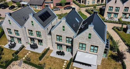 Kinderfreundliche "Traumstuuv", E-Ladestaion am Haus, Bollerwagen, nah am Strand