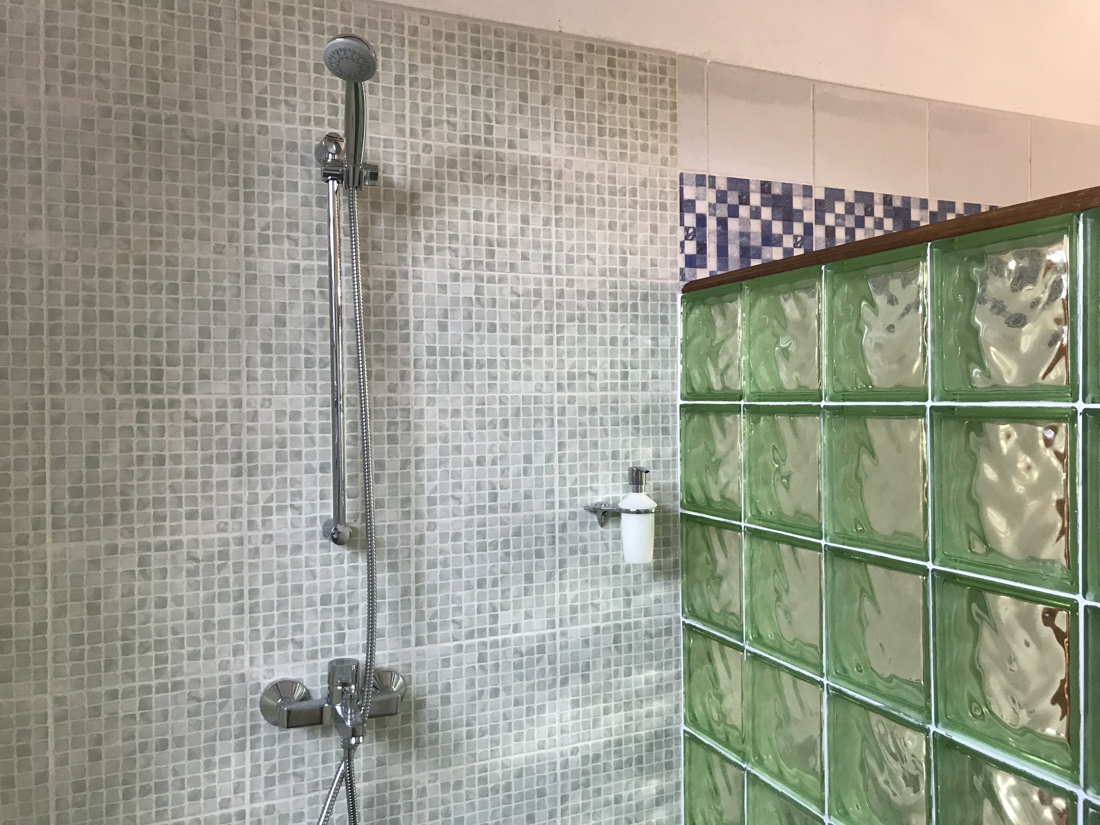 Shower, towels, soap, shampoo