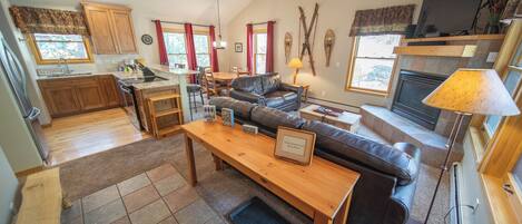 Televisión y chimenea