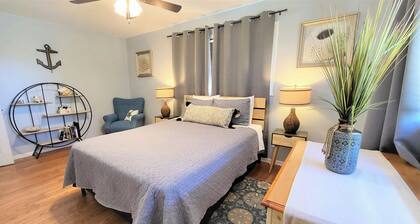 Five-Star Location! Near Everywhere You Want to Be
