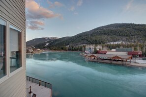 Et oppvarmet basseng