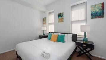 City Apartment, 2 Bedrooms, Non Smoking, Kitchen | 2 bedrooms, iron/ironing board, free WiFi, bed sheets
