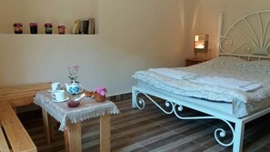 Economy Double Room, Multiple Beds, Mountain View | Laptop workspace, soundproofing, iron/ironing board, free WiFi - Arami Guesthouse (Dilijan)