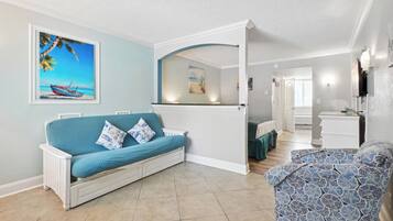 Silitysrauta/-lauta, ilmainen Wi-Fi, vuodevaatteet