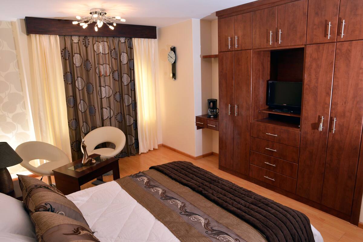 Single Room | In-room safe, free WiFi