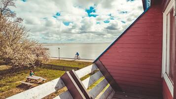 Vierbettzimmer, Gemeinschaftsbad, Meerblick | Kostenloses WLAN, Bettwäsche